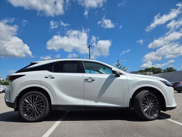 New 2026 Eminent White Pearl Lexus LUXURY image 36