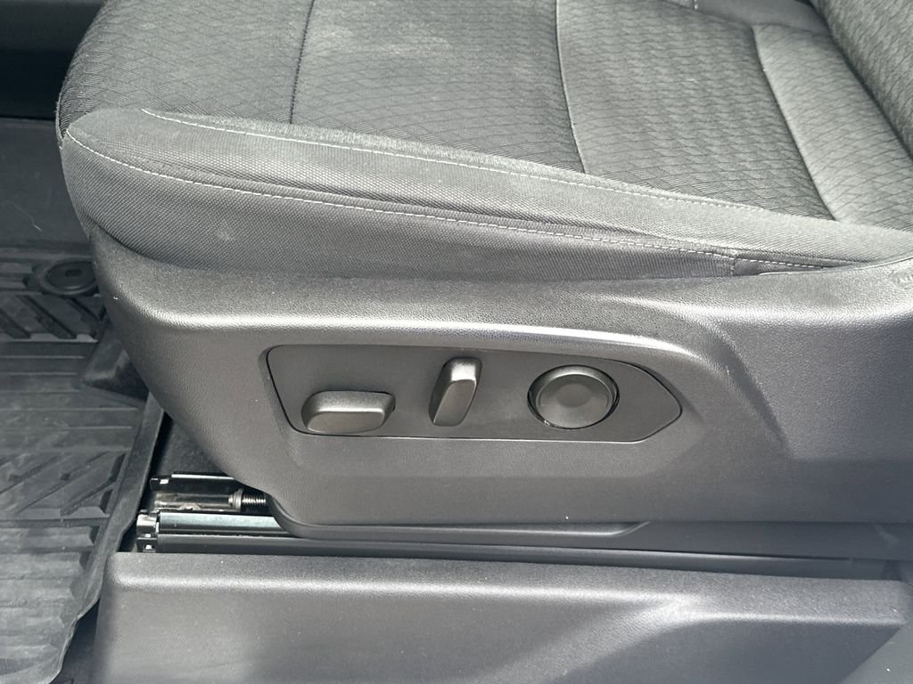 2025 Chevrolet Silverado 1500 LT - Photo 12