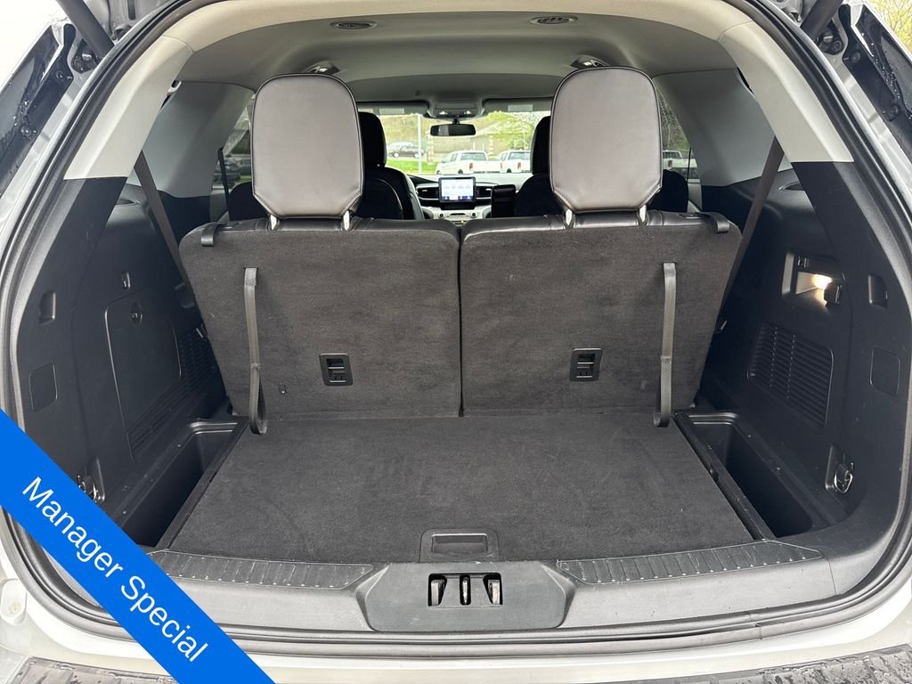 Used 2022 Silver Ford XLT image 24