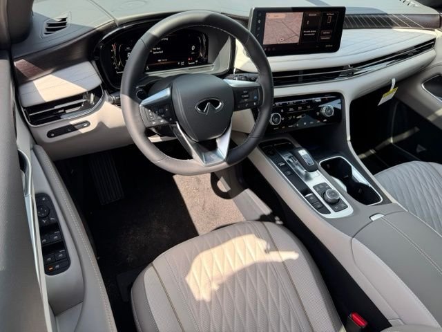 New 2027 2T RAD WHT INFINITI Autograph AWD image 17