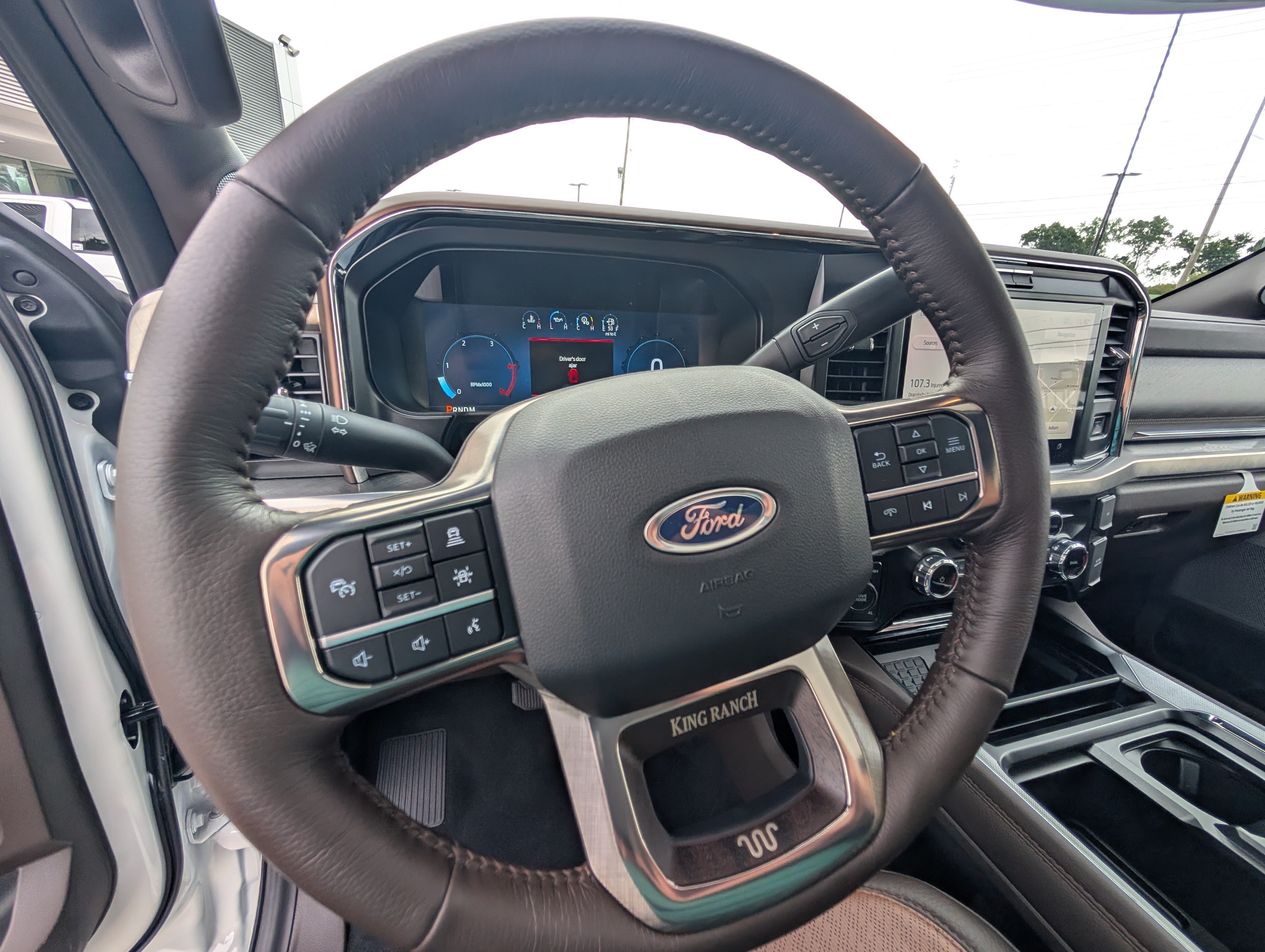 New 2026 Star White Metallic Tri-Coat FORD F-250® King Ranch® image 22