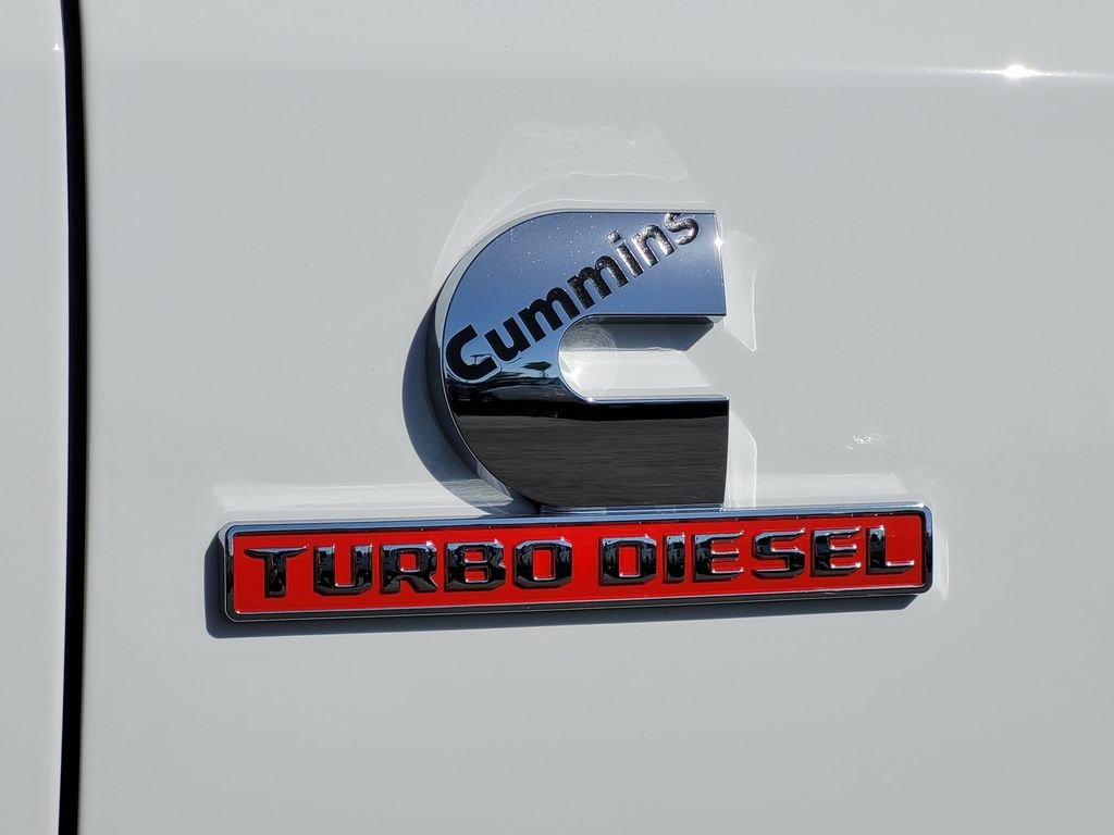 New 2026 Bright White Clearcoat RAM Tradesman image 5