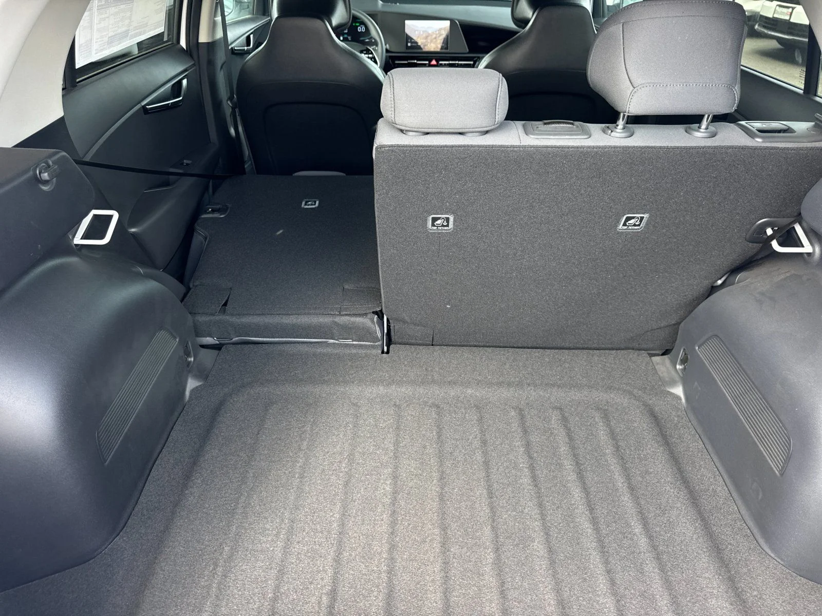 New 2026 White Kia LX image 15