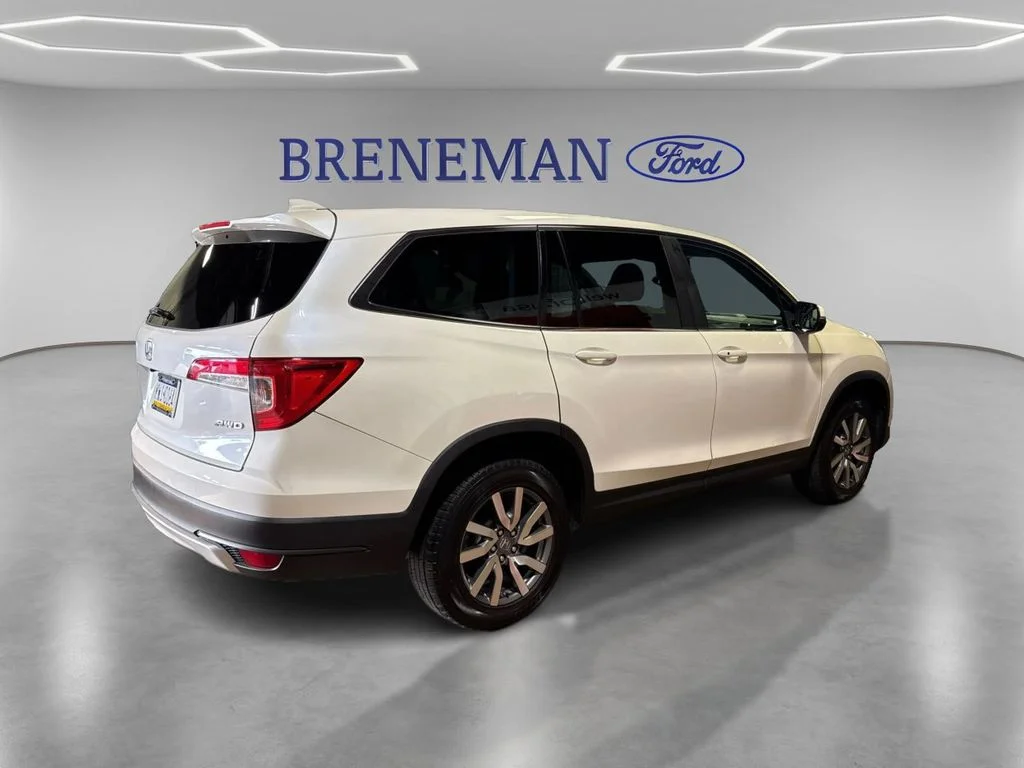 Certified Used 2019 White Diamond Pearl Honda EX image 6