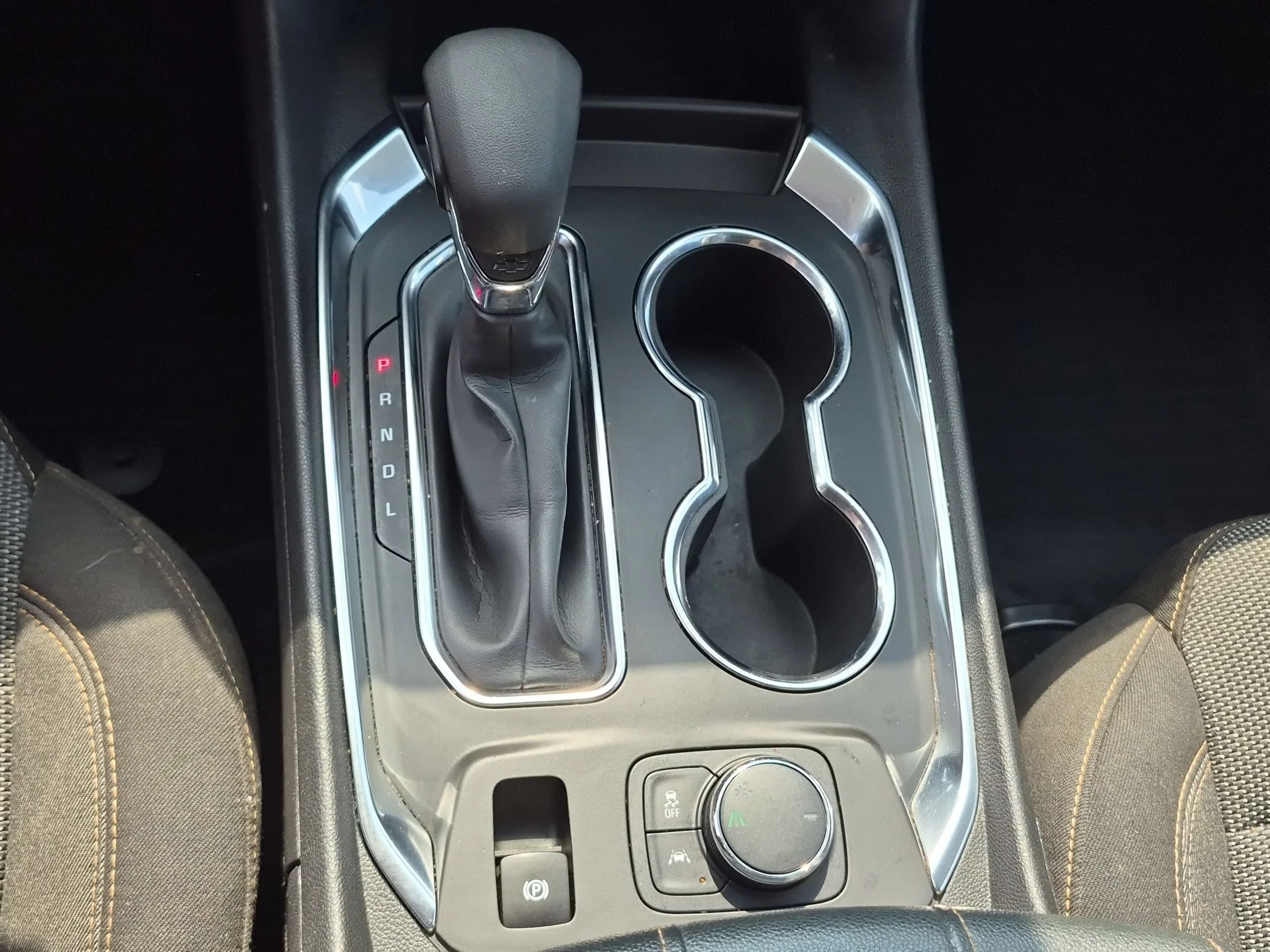 Used 2021 Mosaic Black Metallic Chevrolet LT Cloth image 14