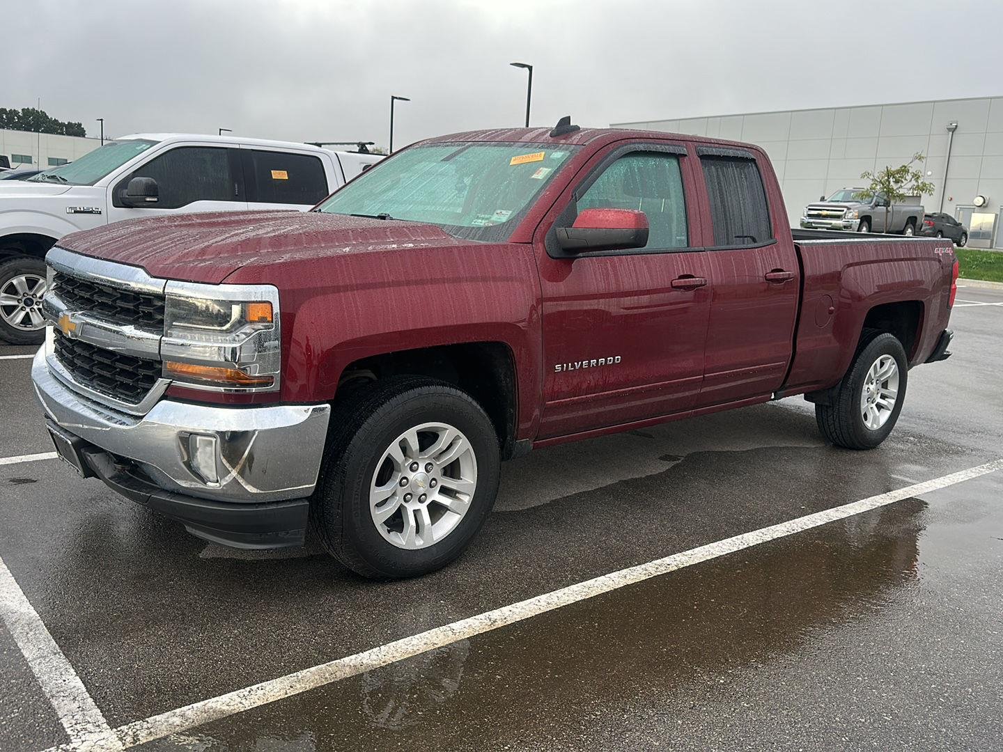 Used 2016 Chevrolet Silverado 1500 LT with VIN 1GCVKREH6GZ302434 for sale in Kansas City