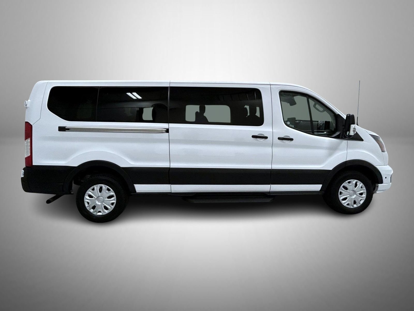 Used 2025 White Ford XLT image 4