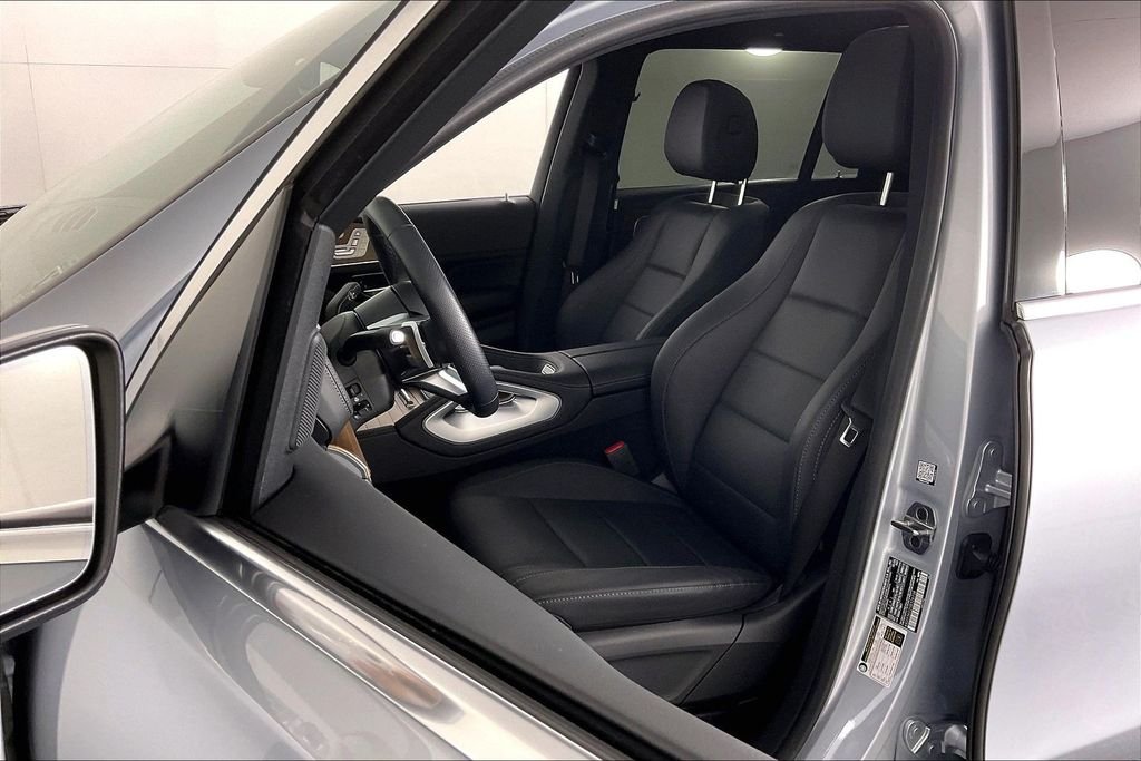 2025 Mercedes-Benz GLS Base - Photo 17