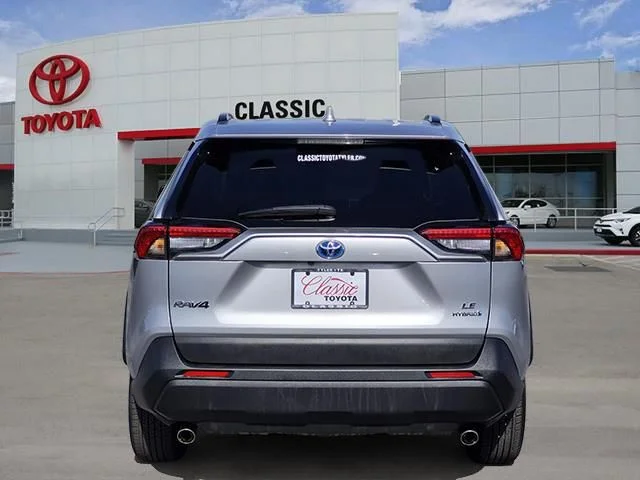 Used 2024 Silver Sky Metallic Toyota LE image 5