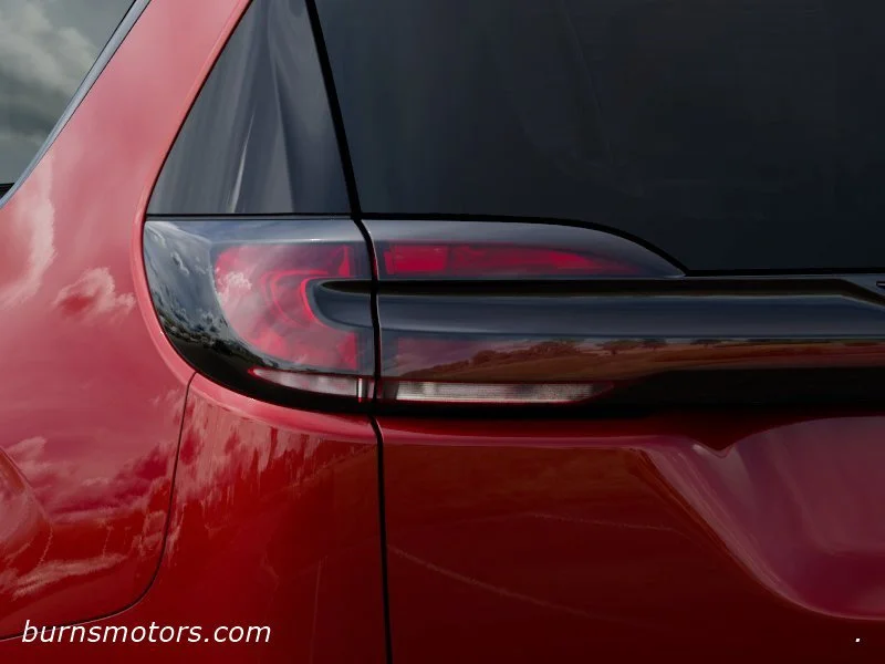 New 2027 Red Hot Pearl-Coat Exterior Paint Chrysler Limited image 9