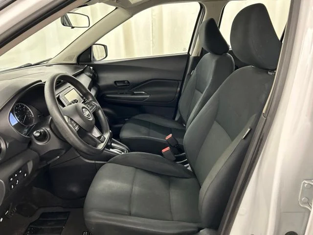 Used 2024 White Nissan S image 6