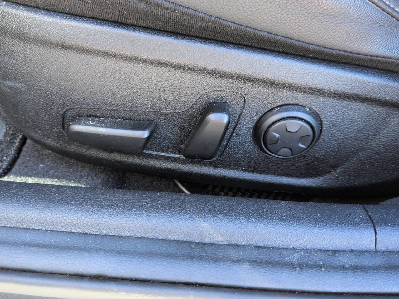 Used 2022 Panthera Metal Kia GT image 21