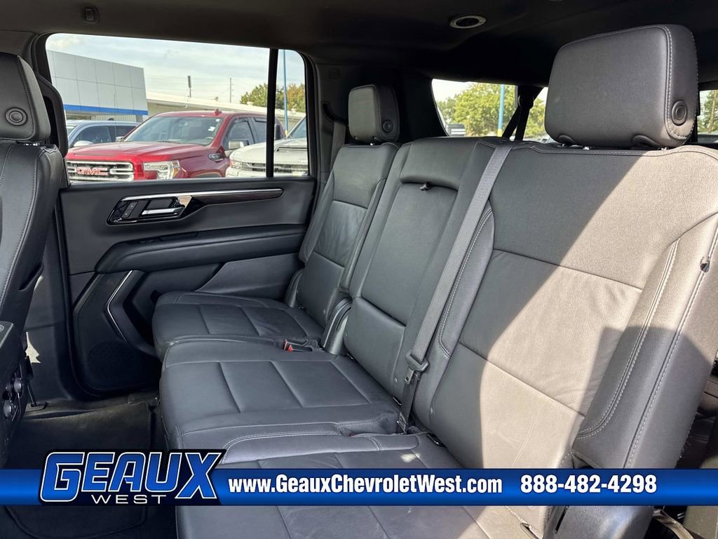 Used 2025 Black Chevrolet Z71 image 36