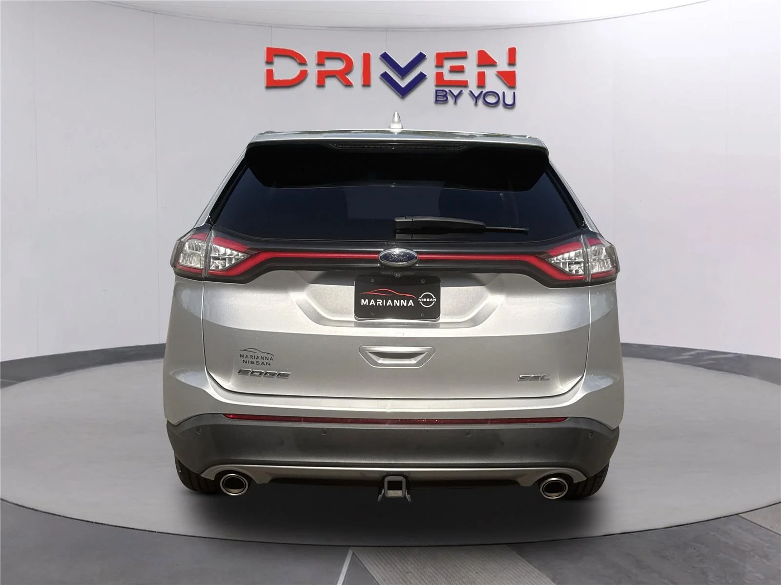 Used 2018 Ingot Silver Ford SEL image 5