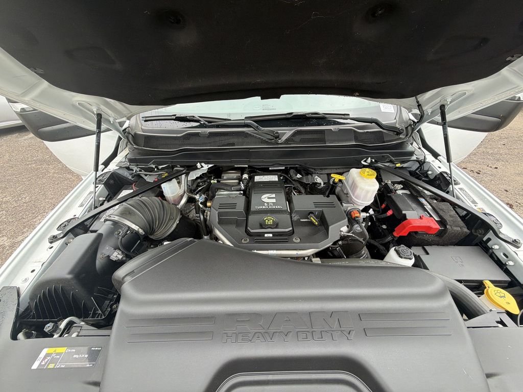 Used 2024 White Ram SLT image 23