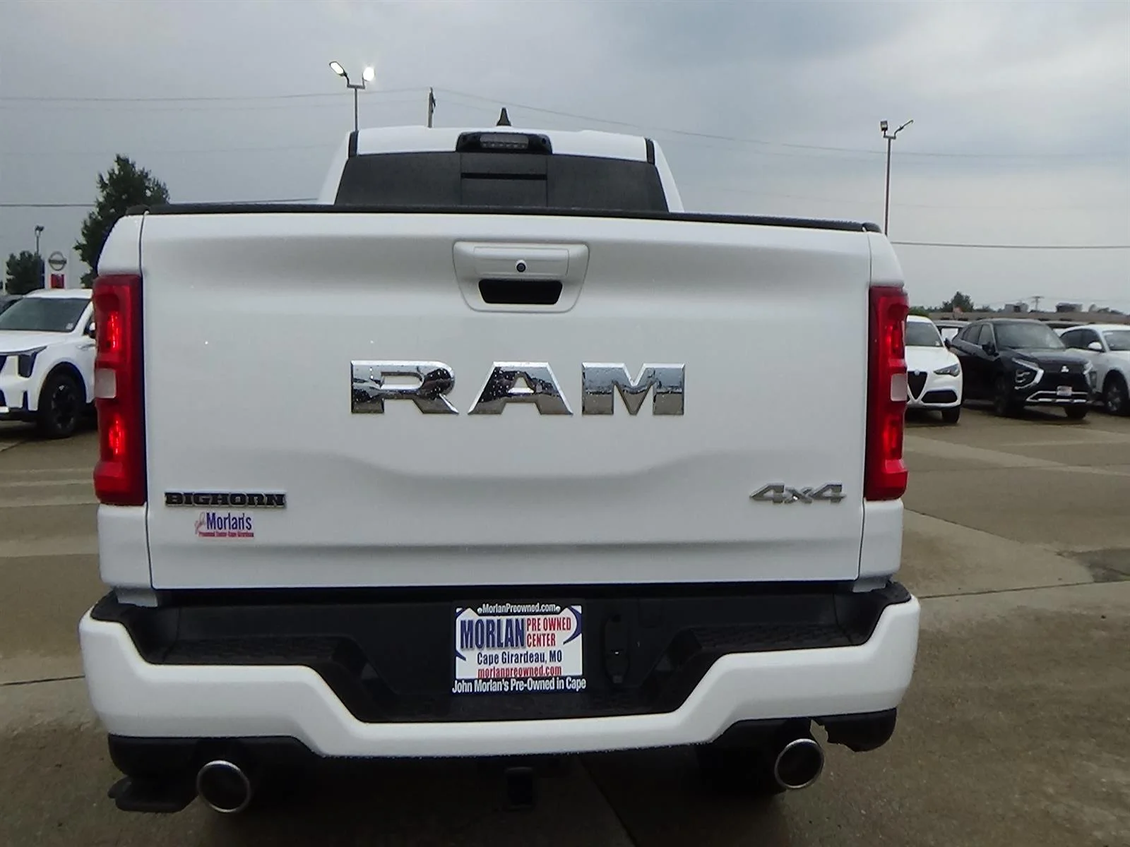 Used 2025 Bright White Clear Coat (pw7) RAM Big Horn image 7