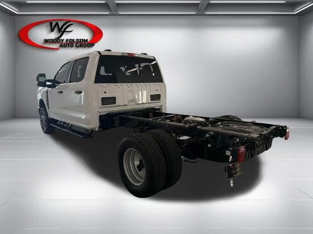 New 2027 Oxford White Ford F-350® XL image 27