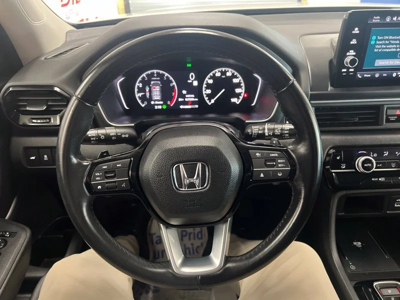 Used 2024  Honda EX-L image 25