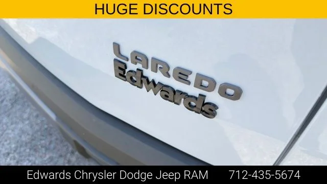 New 2026 White/off-white Jeep Laredo image 12
