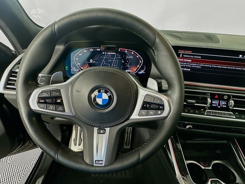 Used 2022 Black Sapphire Metallic BMW M50i image 11