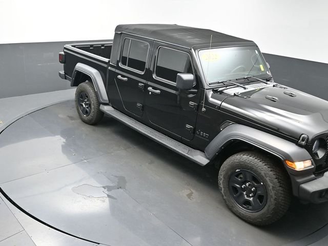 Used 2022 Black Jeep Sport image 35