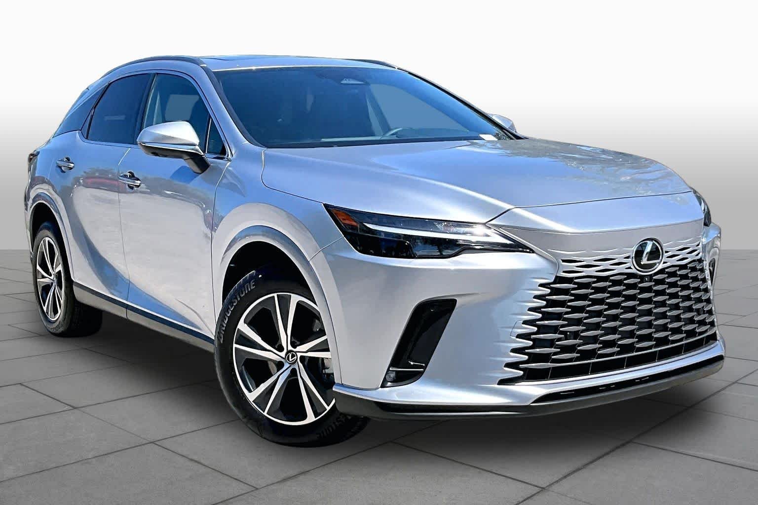 Certified Used 2025 Iridium Lexus Premium image 3