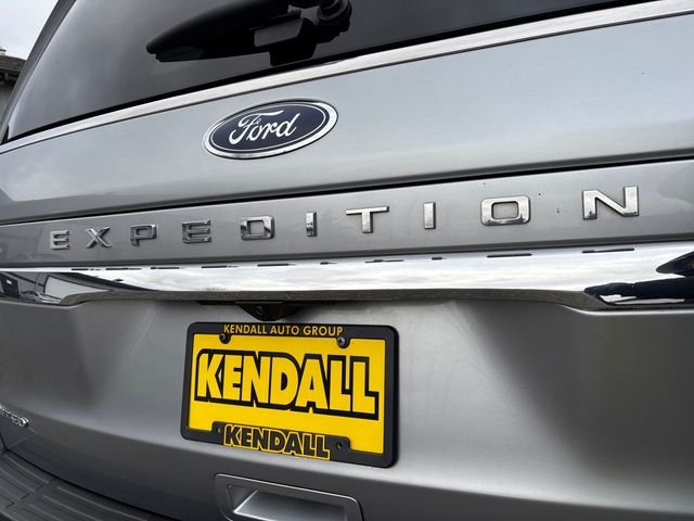 Used 2023 Silver Metallic Ford Limited image 28