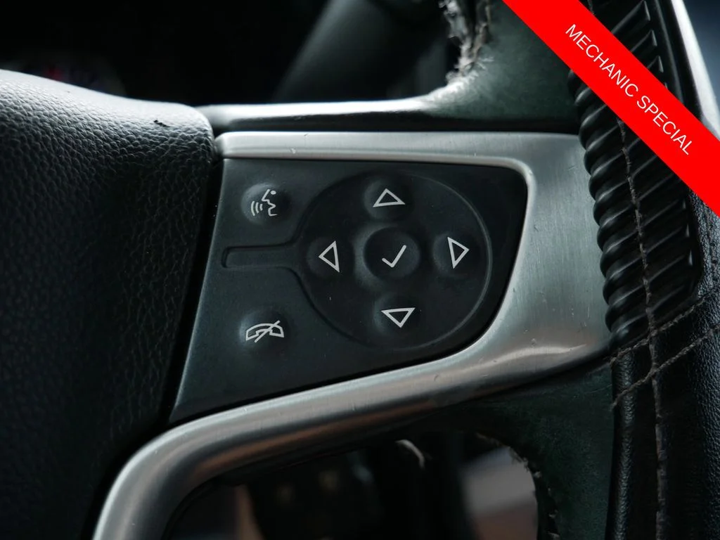 Used 2016 White GMC SLE image 18