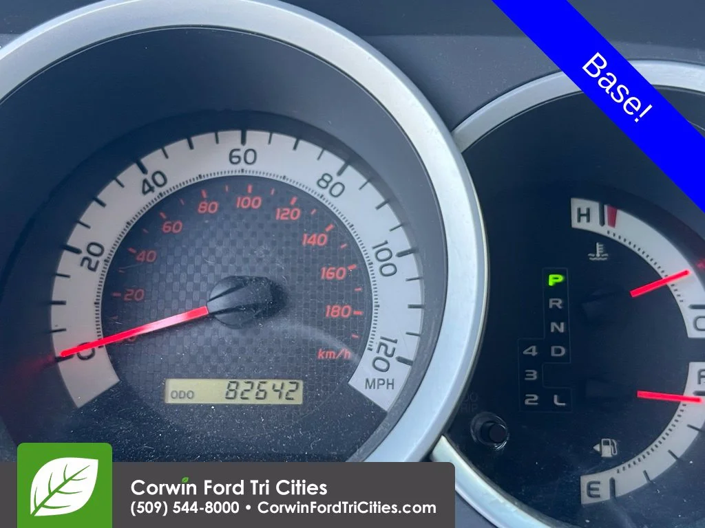 Used 2014 Gray Toyota Base image 6