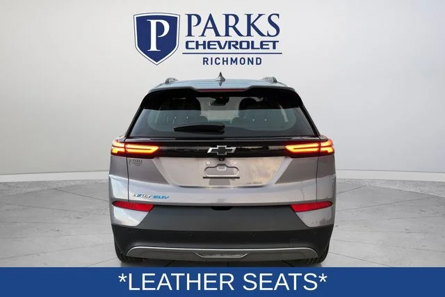 Used 2023 Gray Chevrolet LT image 6