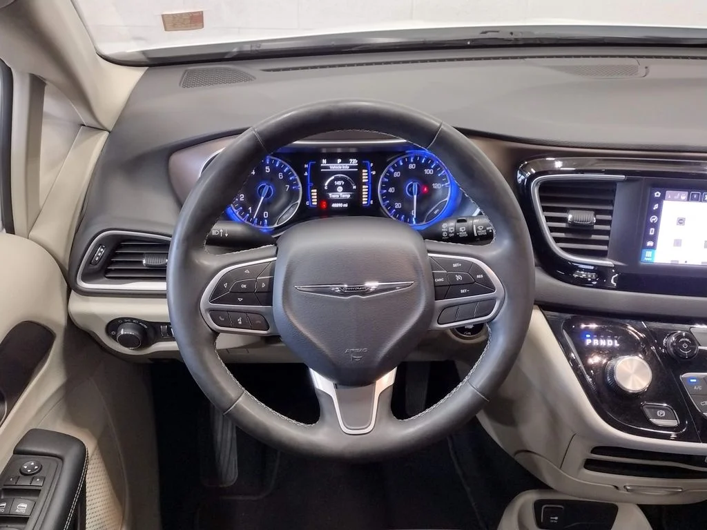 Used 2023 White Chrysler LX image 35