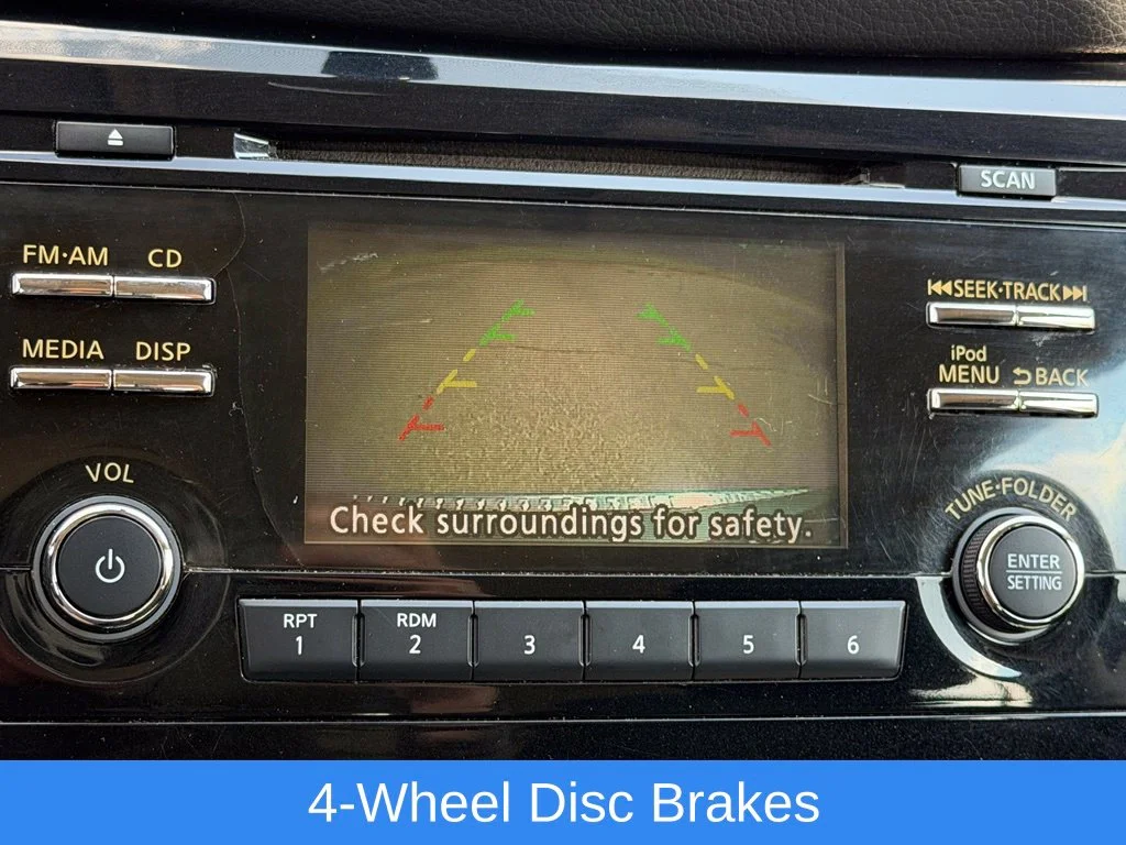Used 2014 Blue Nissan S image 8