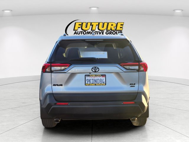 Used 2024 Silver Toyota XLE image 5