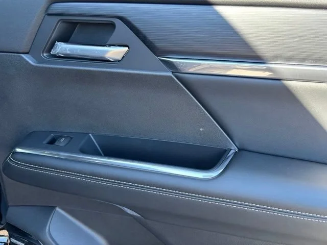 New 2026 Ebony Twilight Metallic GMC Elevation image 19