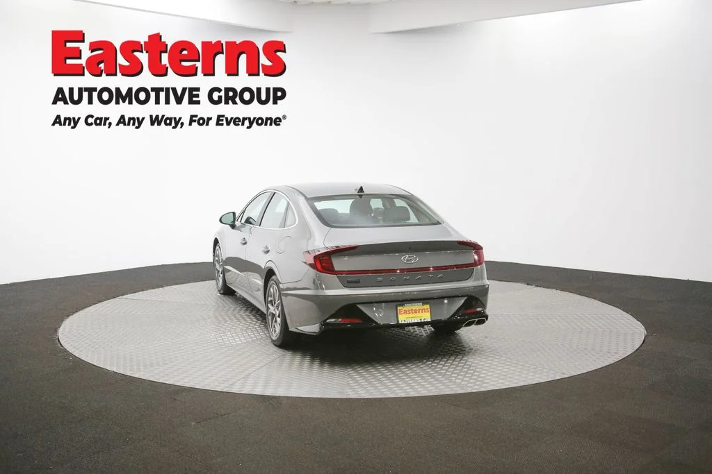 Used 2023 Gray Hyundai SEL image 61