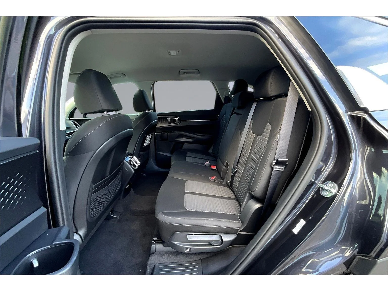 Used 2026  Kia LX image 18