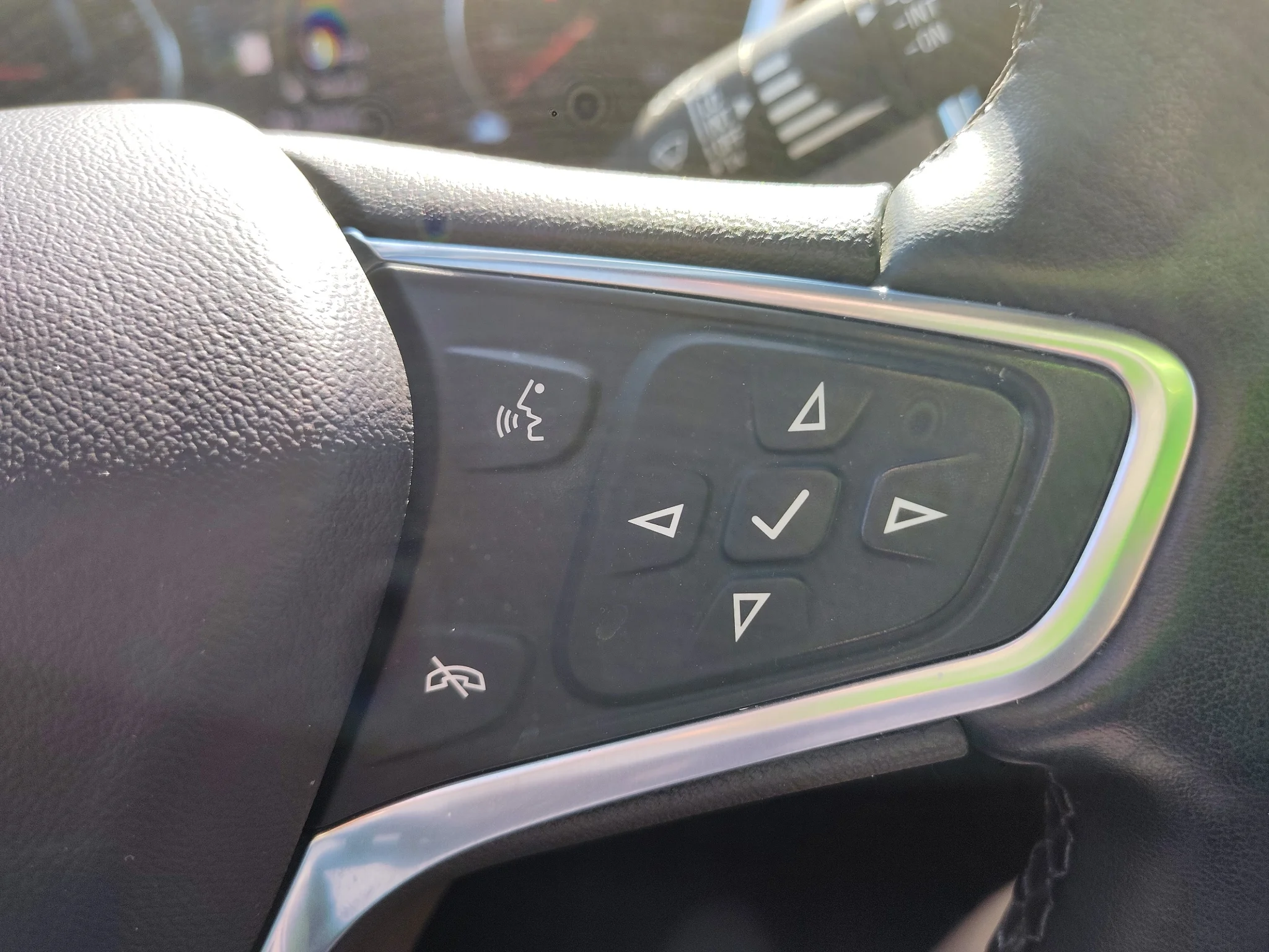 Used 2023 Blue Glow Metallic Chevrolet Premier image 19