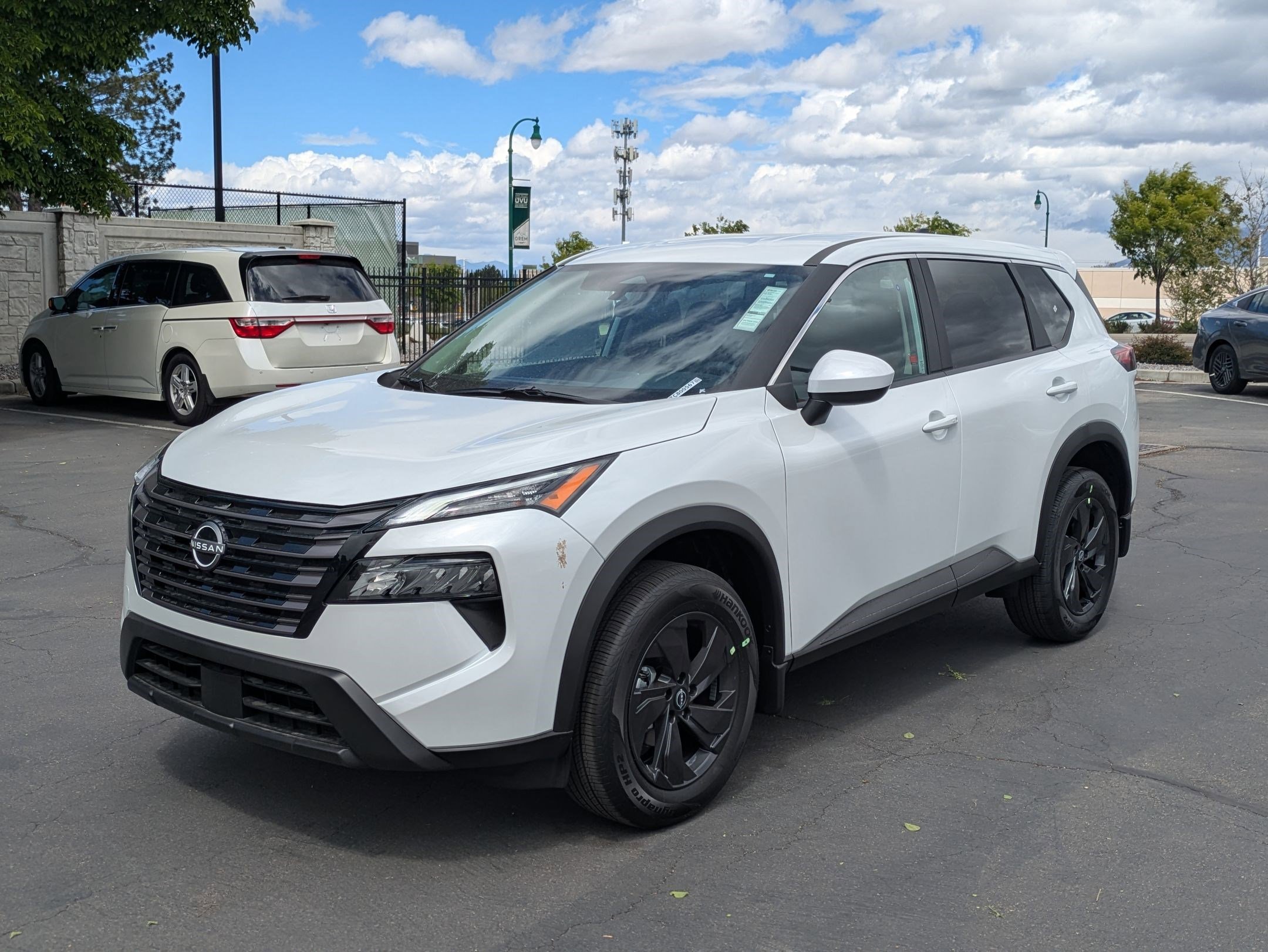New 2026 Everest White Pearl TriCoat Nissan SV image 8