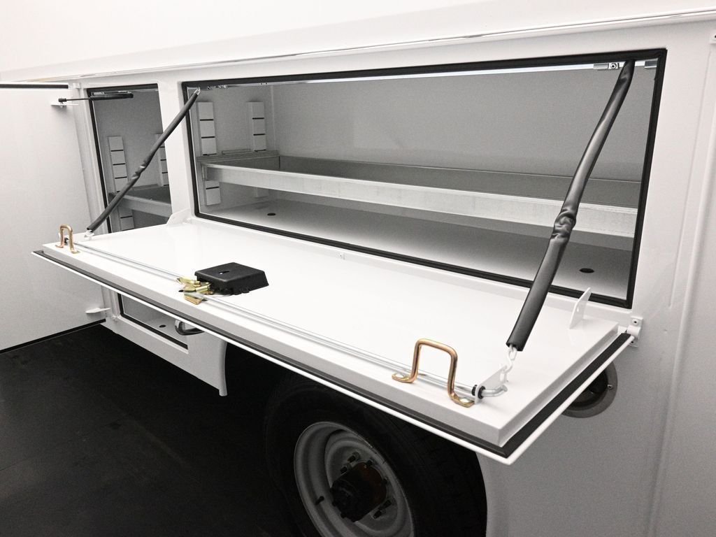 New 2026 Oxford White Ford Base image 47