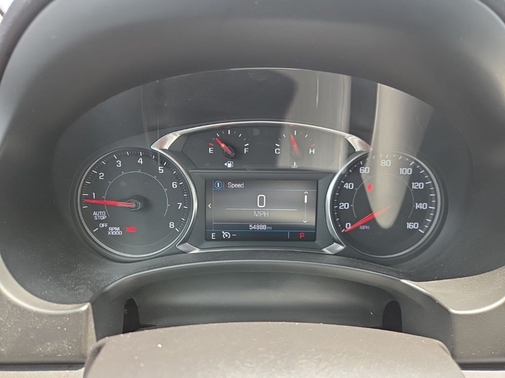 Used 2024 Sterling Metallic GMC AWD 4dr SLE image 11