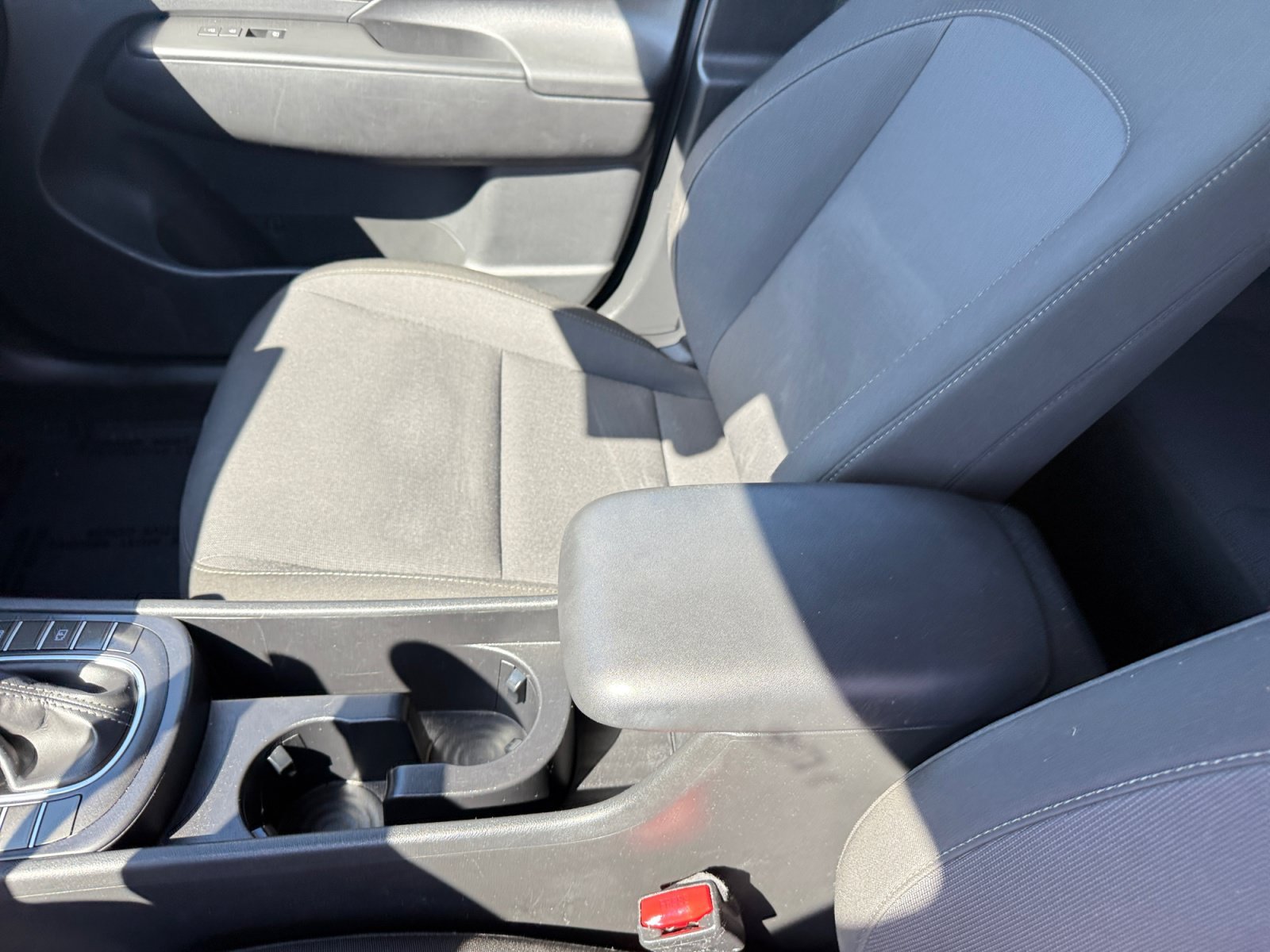Used 2024 White Hyundai SEL image 14
