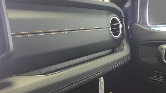 New 2026 Reign Exterior Paint Jeep Sahara image 33