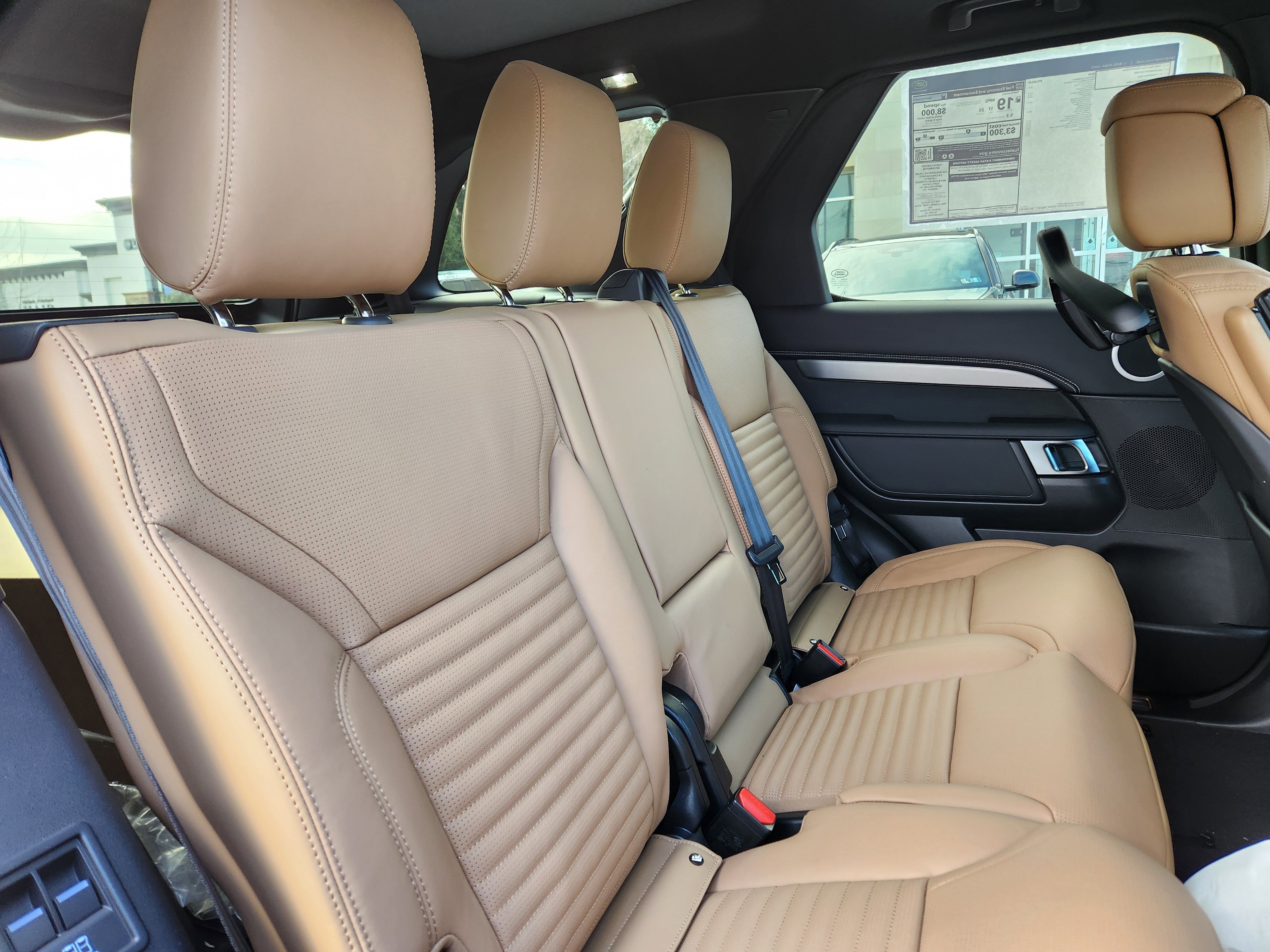 2026 Land Rover Discovery Gemini Edition - Photo 11