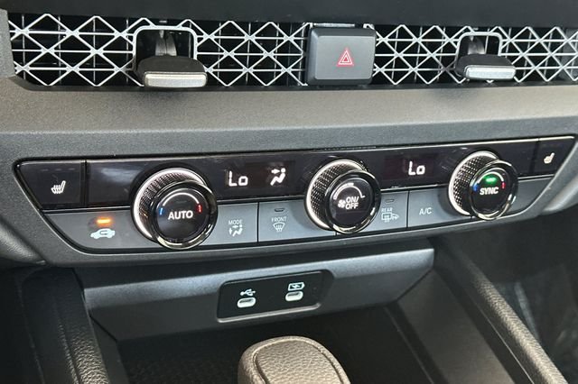 Used 2025 Canyon River Blue Met Honda SE image 22