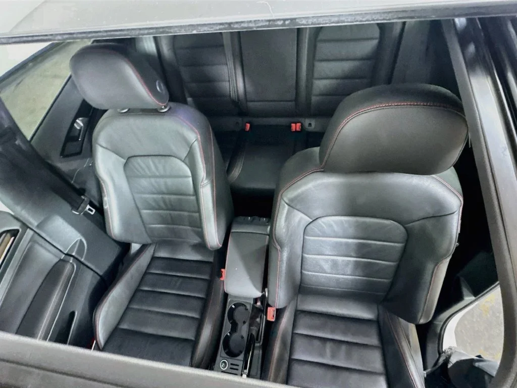 Used 2017 White Volkswagen Autobahn image 26