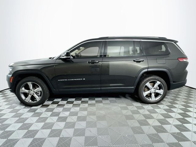 Used 2021 Gray Jeep Limited image 3