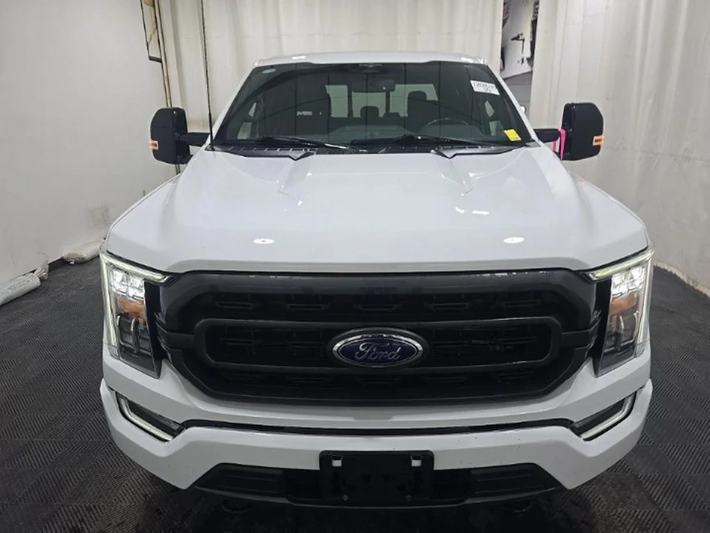 Used 2023 White Ford  image 2