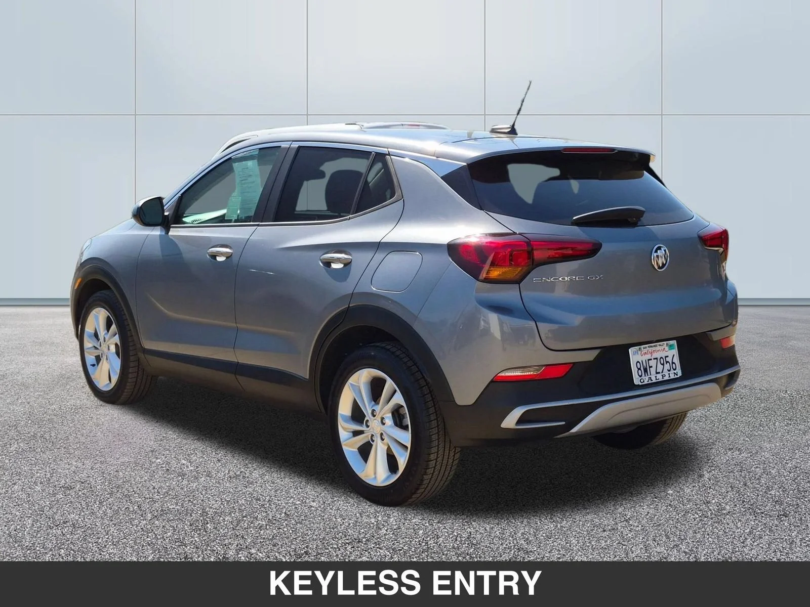 Used 2021 Gray Buick Preferred image 3