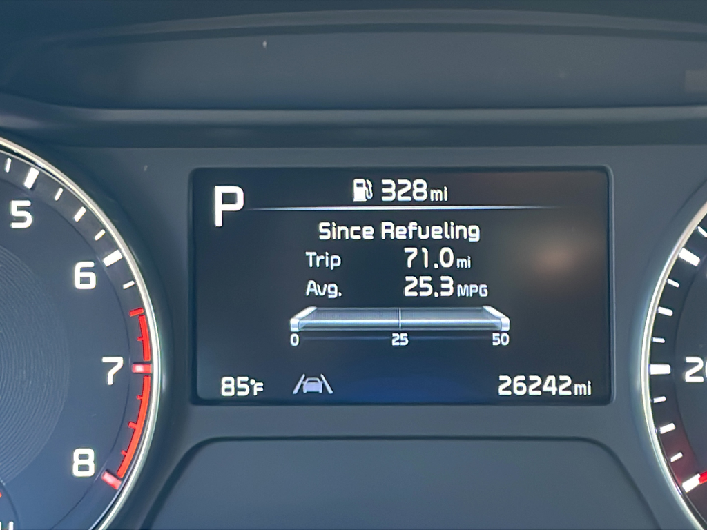 Used 2023 White Kia GT image 13