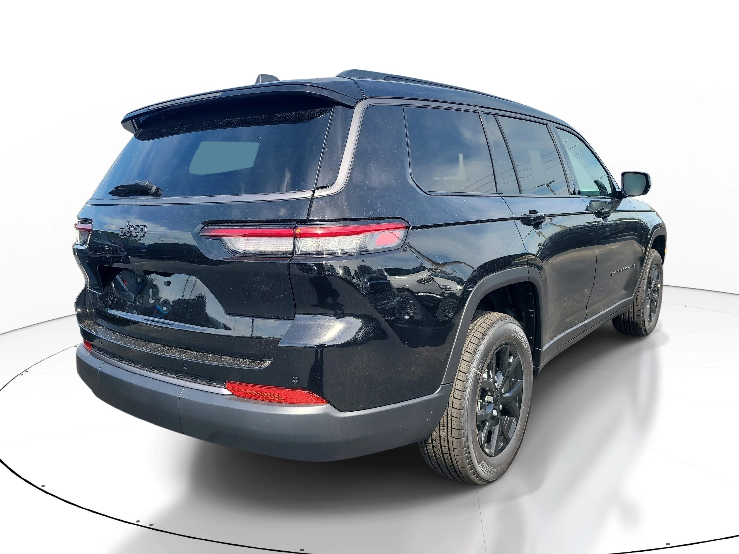 New 2026 Diamond Black Crystal Pearlcoat Jeep Laredo Altitude image 6
